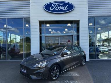 Voir le détail de l'offre de cette FORD Focus 1.0 EcoBoost 125ch ST-Line de 2019 en vente à partir de 200.1 €  / mois