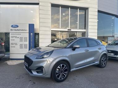 Voir le détail de l'offre de cette FORD Puma 1.0 Flexifuel 125ch S&S mHEV ST-Line de 2022 en vente à partir de 212.23 €  / mois