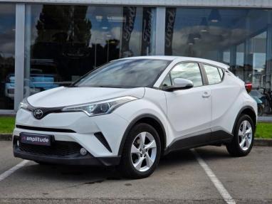 Voir le détail de l'offre de cette TOYOTA C-HR 1.2 T 116 Dynamic 2WD de 2017 en vente à partir de 305.68 €  / mois