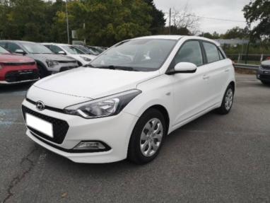 Voir le détail de l'offre de cette HYUNDAI i20 1.2 84ch Intuitive de 2018 en vente à partir de 7 999 €
